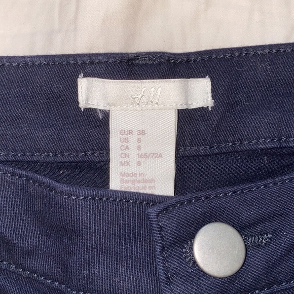 H&M Navy Blue Shorts - Picture 3 of 3
